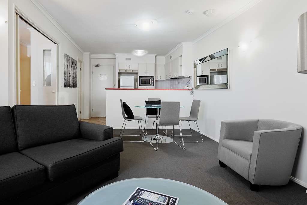 West End Central Apartments Brisbane Room photo